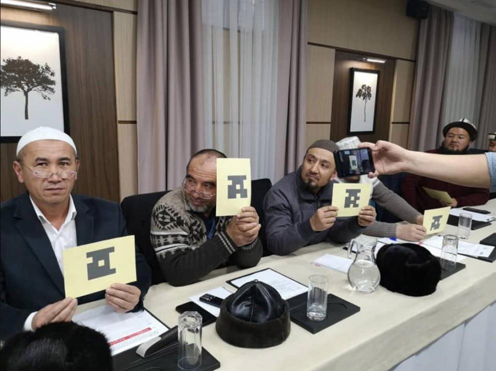 IImams-practising-plickers IImams-practising-plickers